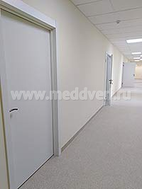 Поставка медицинских дверей в новую клинику