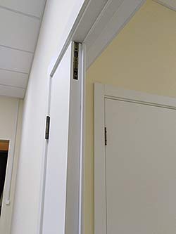 Двери для поликлиники с отделкой со всех сторон полотна ПВХ (pvc)