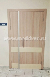 Двери в НМИЦ здоровья детей Министерства здравоохранения РФ